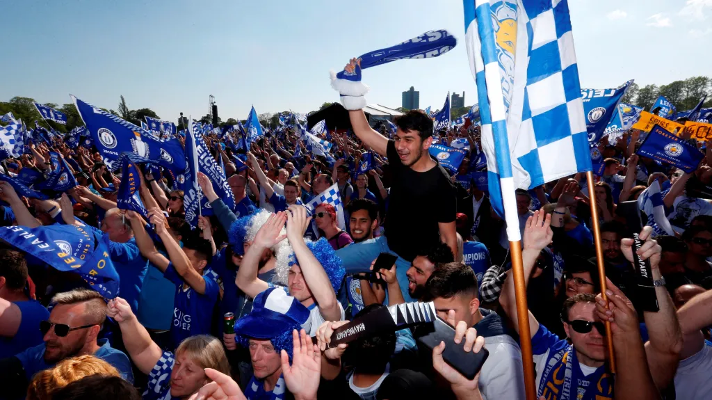 Průvod fanoušků Leicesteru