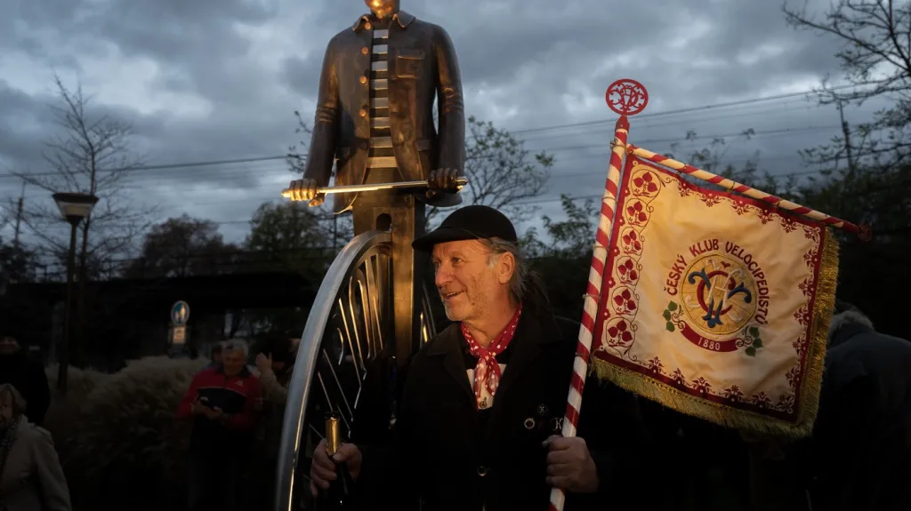 Smíchovský pomník Janu a Josefu Kohoutovým