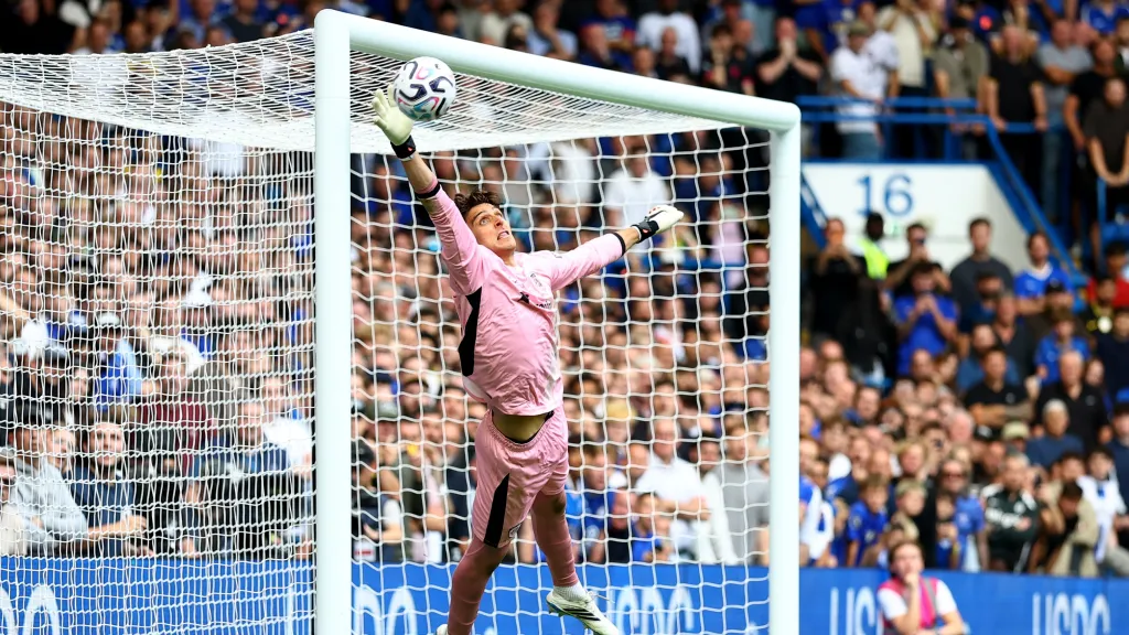 Báječný zákrok Konstantinose Tzolakise v utkání proti Chelsea