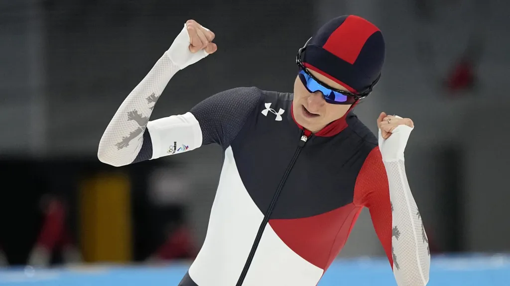 Martina Sáblíková se raduje z vydařené jízdy