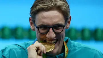 Australan Mark Horton se zlatou medailí za vítězství v závodě 400 metrů volným způsobem na OH v Riu de Janeiro