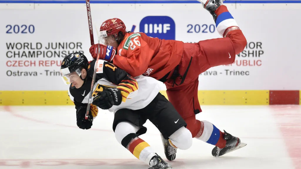 Němec Justin Schütz zbouraný Alexandrem Romanovem