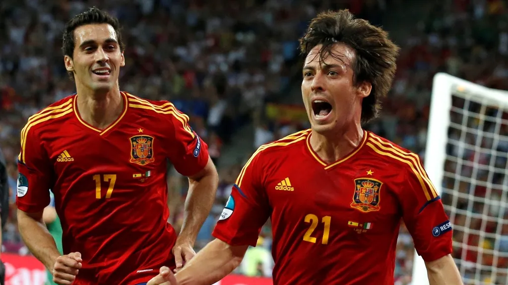 Španělé slaví první gól finále