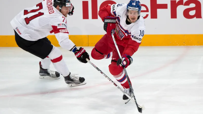 Roman Červenka v utkání proti Švýcarsku