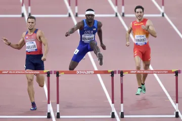 Vít Müller v rozběhu na 400 metrů překážek