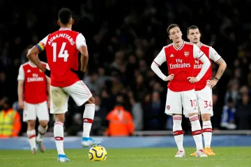 Fotbalisté Arsenalu po inkasované brance od Brightonu