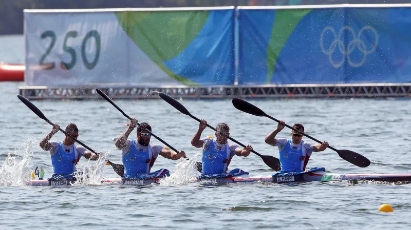Český čtyřkajak ve složení Daniel Havel, Lukáš Trefil, Josef Dostál a Jan Štěrba