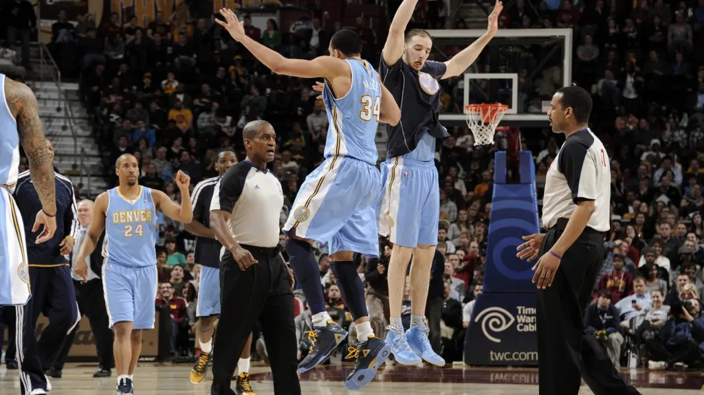 Slavící hráči Denveru