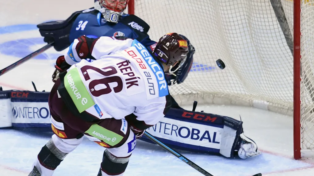 Proti Plzni se Řepík ještě střelecky činil, ale proti Brnu přišlo vystřízlivění