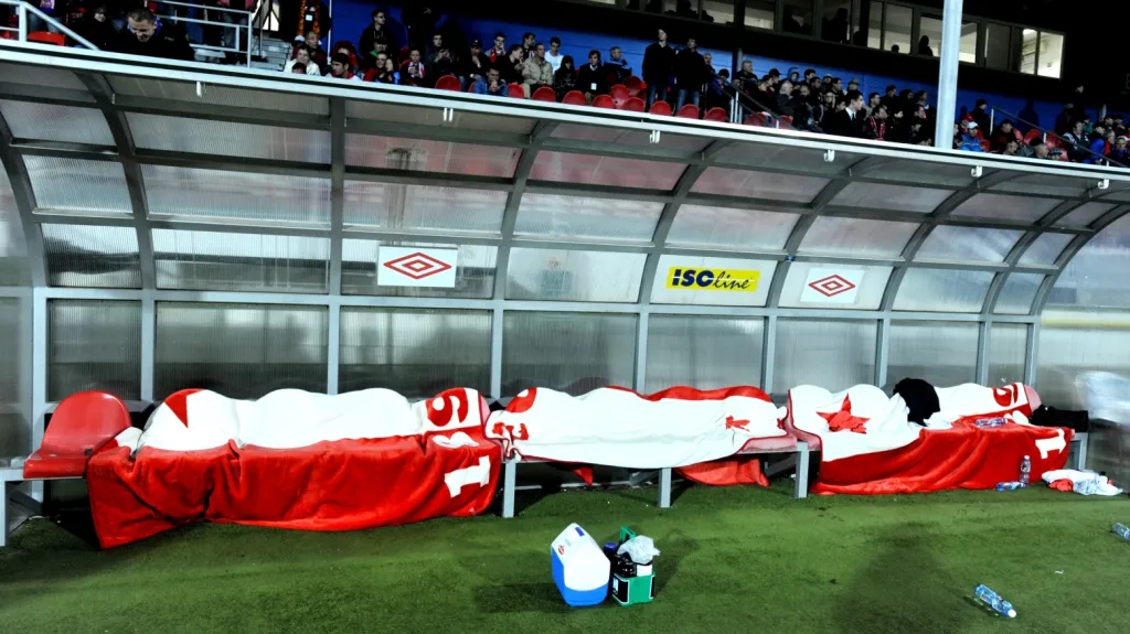 Prázdná slávistická lavička