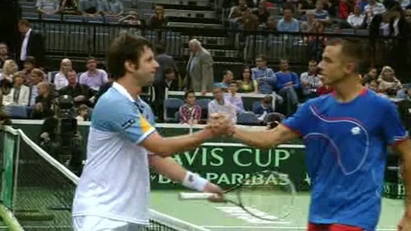 Sestřih nedělních zápasů Davisova poháru Česko - Argentina