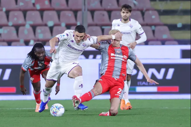 Záchranářský souboj v italské lize vyhrála Fiorentina