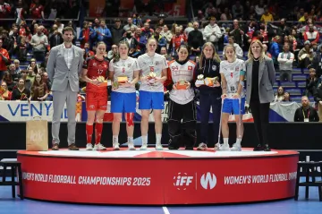 Převažuje smutek. Měly jsme jediný úkol, a to bylo zlato, mrzelo MVP šampionátu Staňkovou