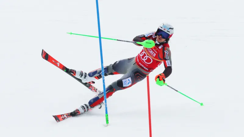 Divoká jízda vynesla Kristoffersenovi zisk malého glóbu za slalom