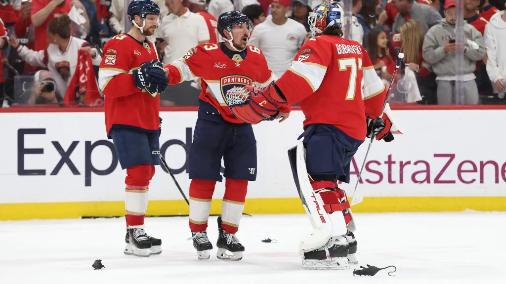 Florida slaví výhru nad Torontem