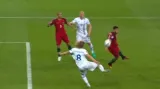 Gól v utkání Portugalsko - Island: Bjarnason - 1:1 (50. min.)