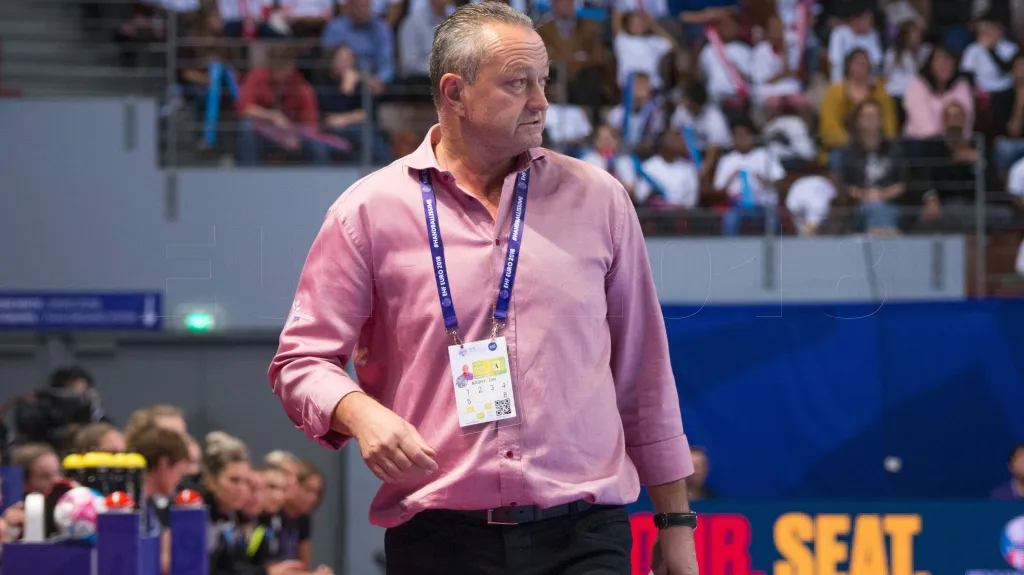 Kouč českých házenkářek Jan Bašný