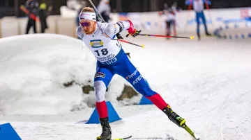 Sestřih závodu biatlonistů s hromadným startem v Kontiolahti