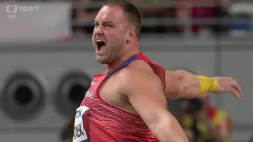 Finálové pokusy koulaře Staňka