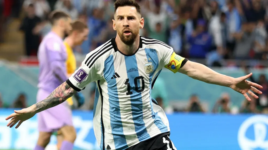 Argentinec Lionel Messi oslavuje gól na mistrovství světa