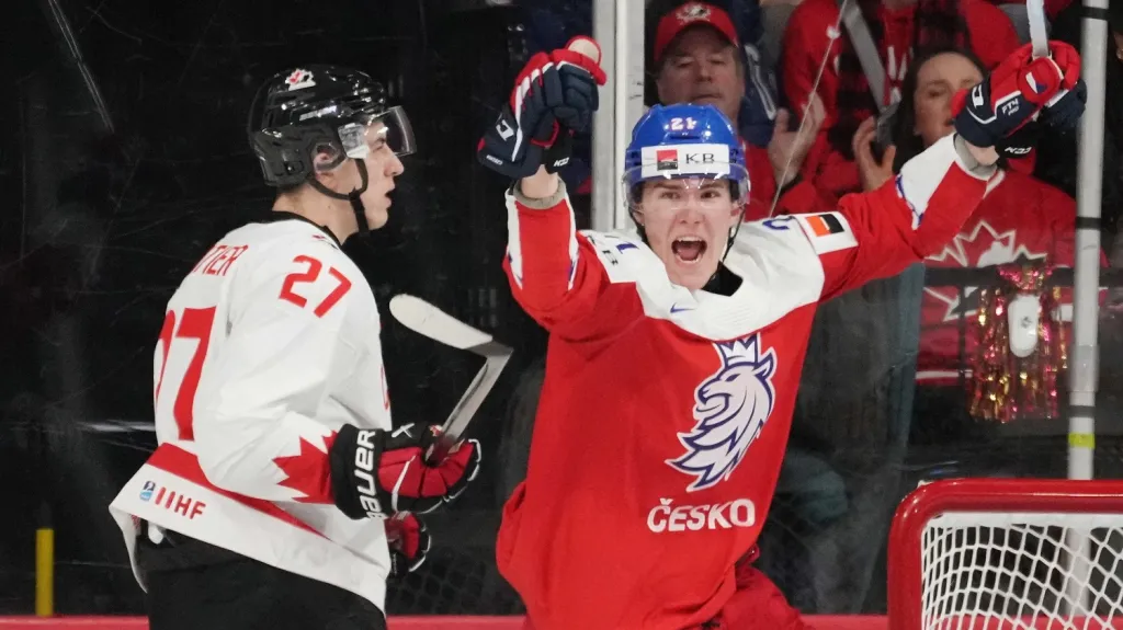 Jaroslav Chmelař se raduje z branky