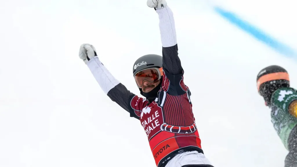 Kanadský snowboardcrossař Eliot Grondin