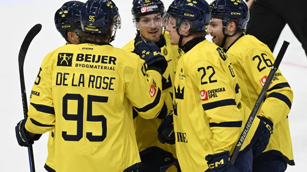 Švédští hokejisté slaví