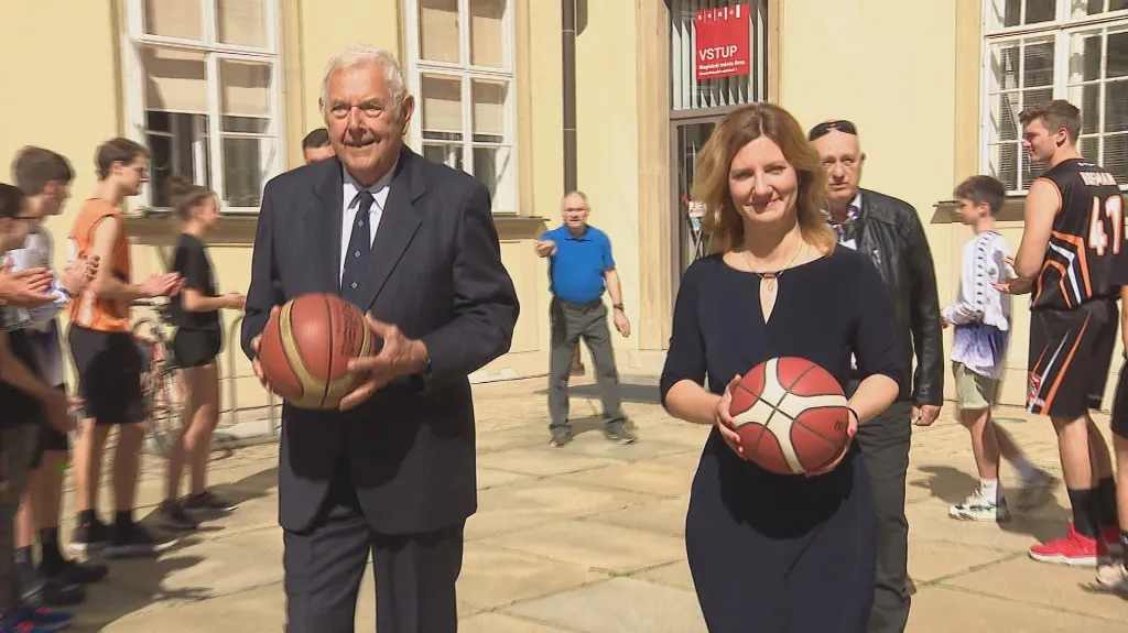 Oslavenec František Konvička a primátorka Brna Markéta Vaňková