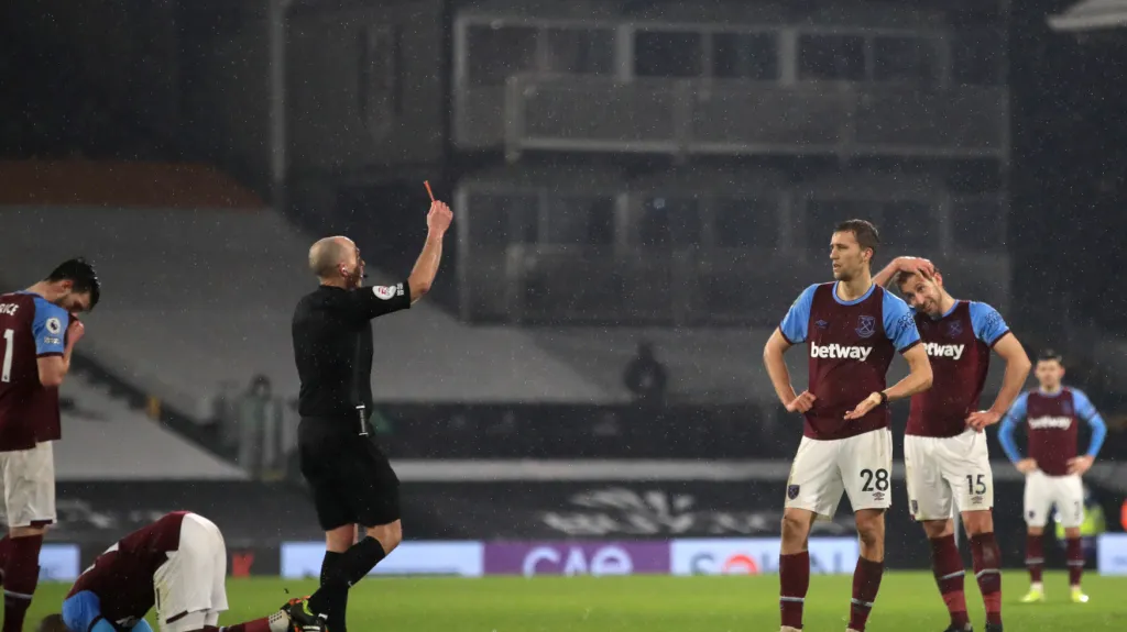 Tomáš Souček vidí červenou kartu