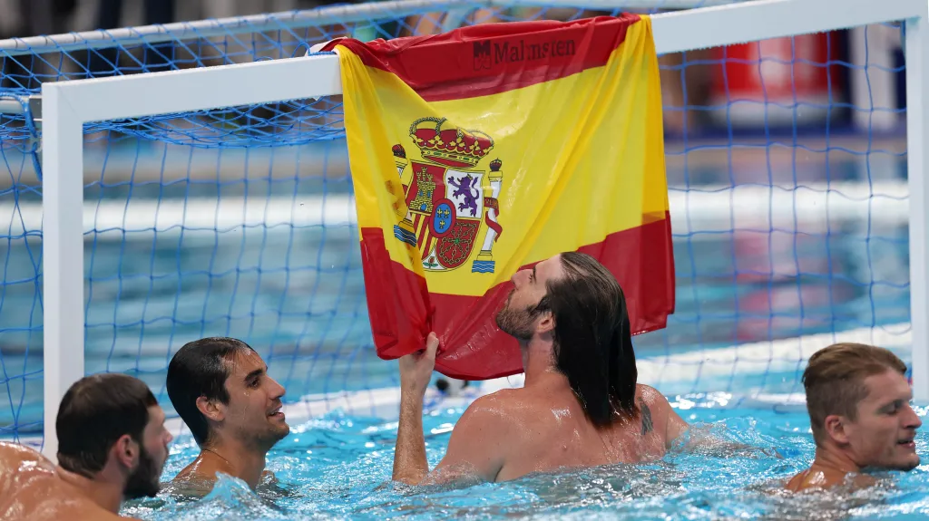 Španělští vodní pólisté slaví zlaté medaile na MS
