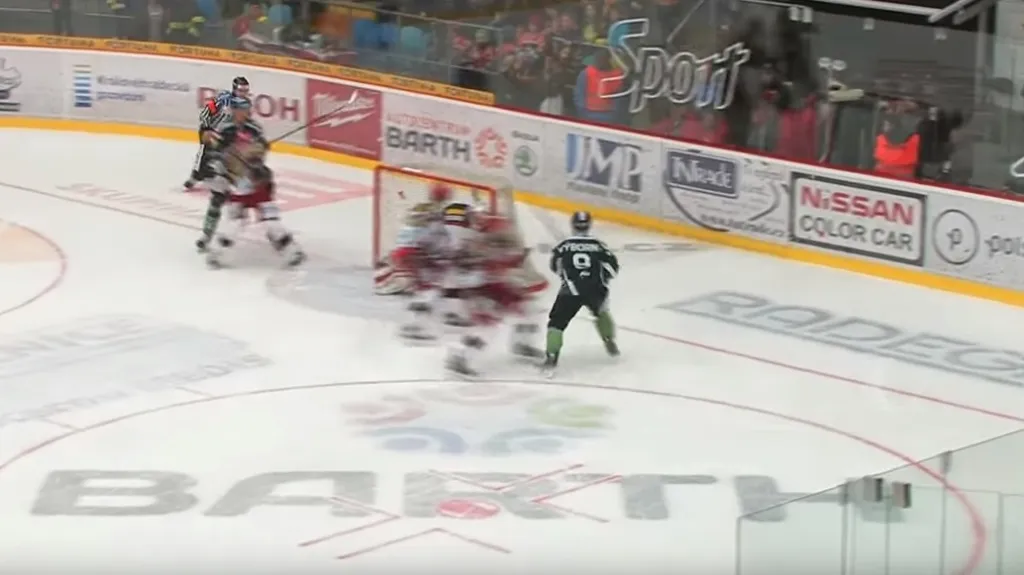 Köhler v nájezdu na Výborného