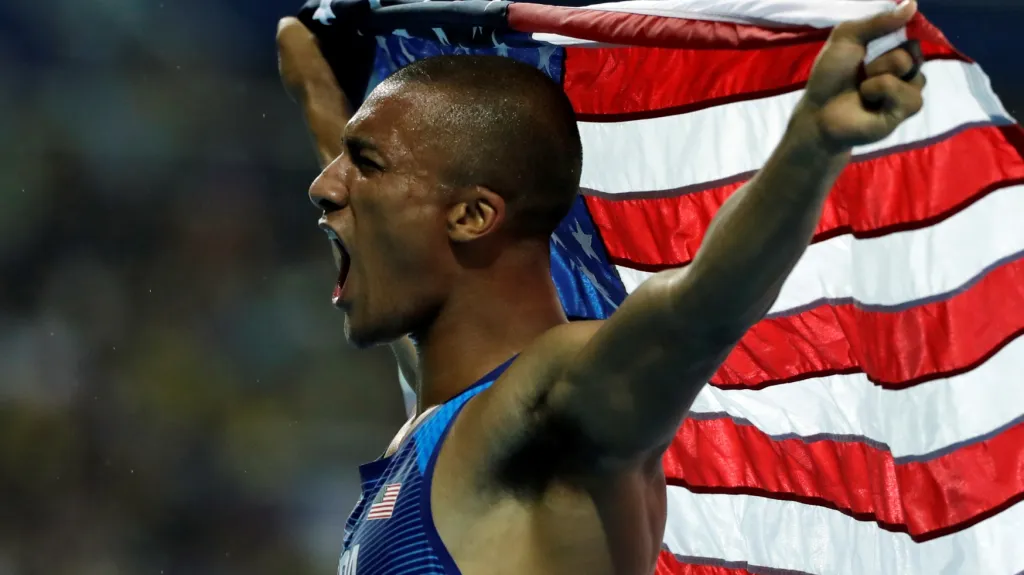 Slavící desetibojař Ashton Eaton 