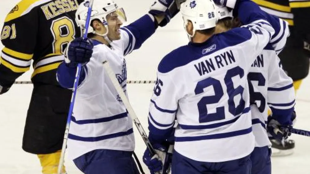 Hráči Toronta se radují z vítězství