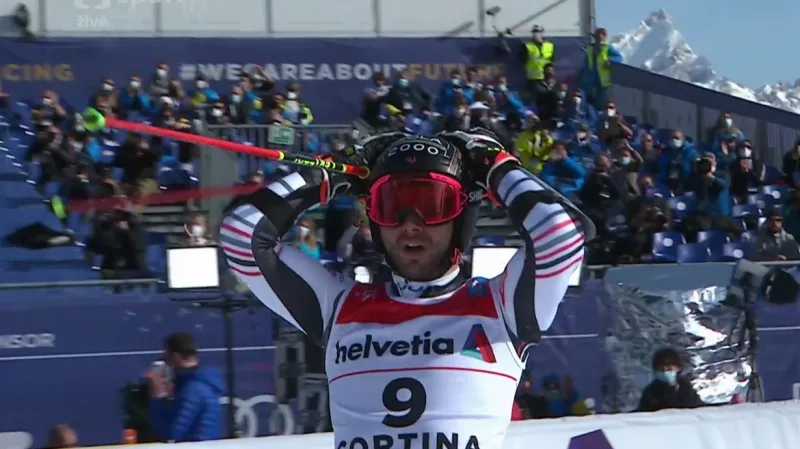 Dramatické vyvrcholení 2. kola obřího slalomu MS v Cortině