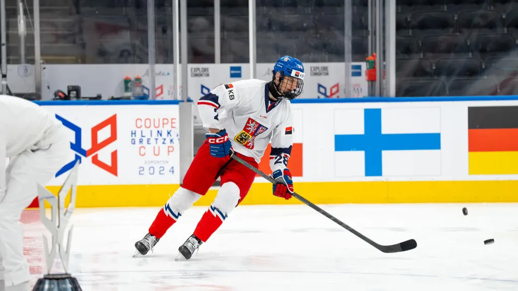 Česká hokejová osmnáctka veze z Hlinka Gretzky Cupu stříbro