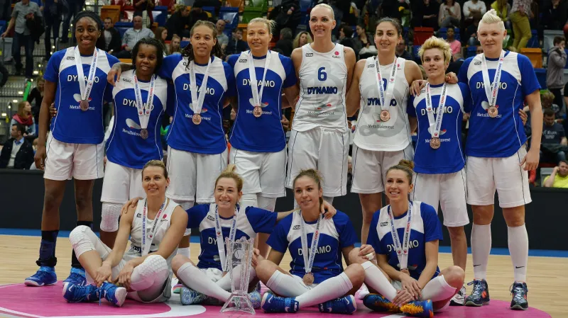 Basketbalistky Dynama Kursk po zisku bronzových medailí v Eurolize