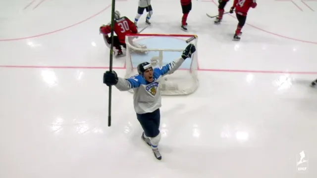 Gól v utkání Kanada - Finsko: Anttila - 1:1 (23. min.)