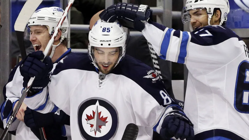 Radost hokejistů Winnipegu