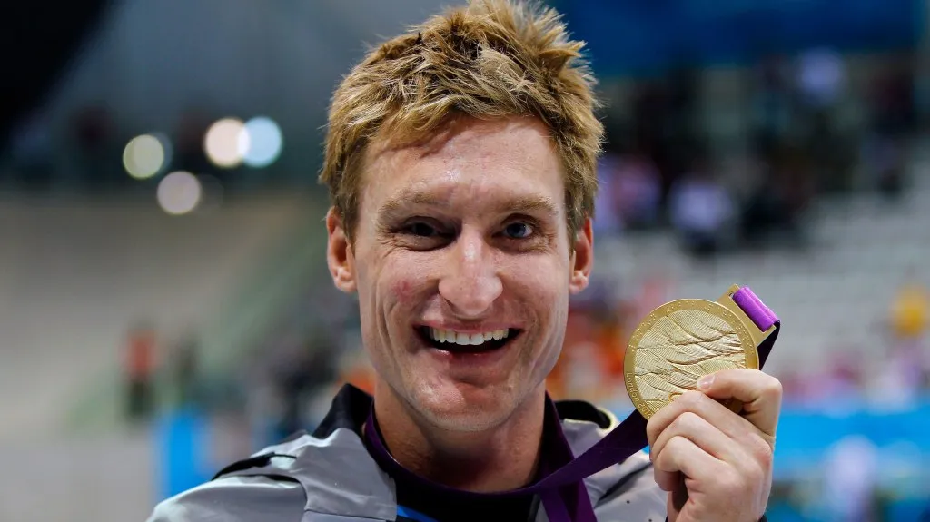 Nevidomý plavec Bradley Snyder se zlatou paralympijskou medailí