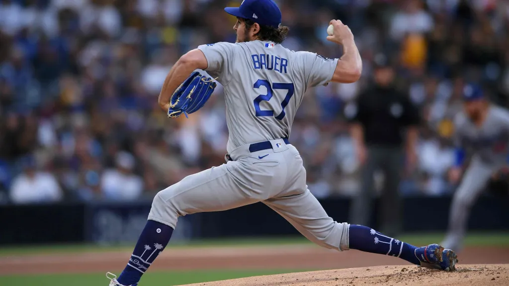 Hvězdný nadhazovač Trevor Bauer