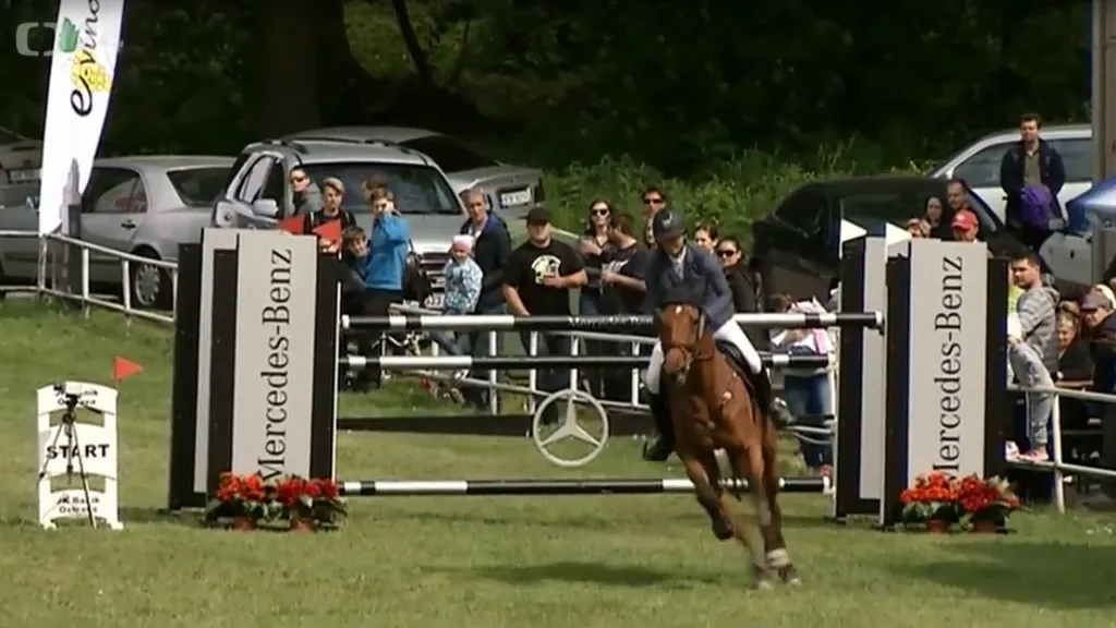 Druhé kolo Českého skokového poháru ovládla Lucie Strnadlová