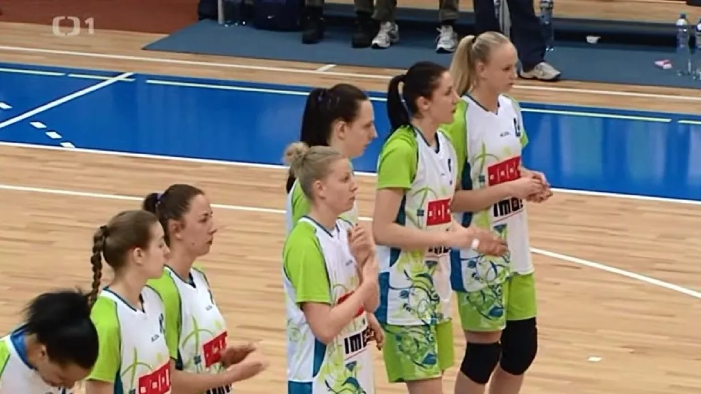 Sestřih basketbalového utkání Nymburk - IMOS Brno