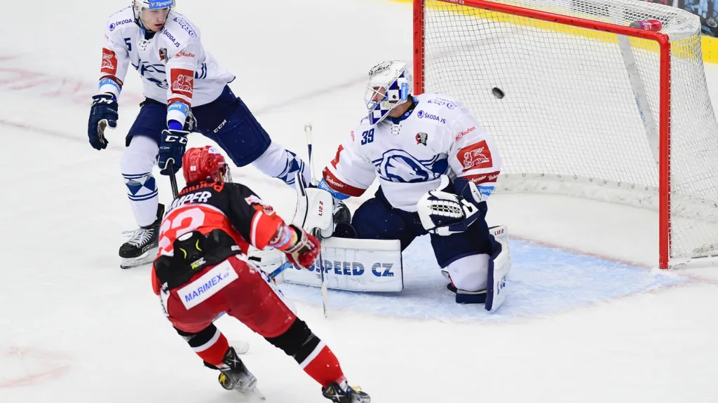 Patrik Lamper skóruje proti Plzni