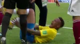 Moment utkání Brazílie - Mexiko: Neymarovo simulování (71. min.)