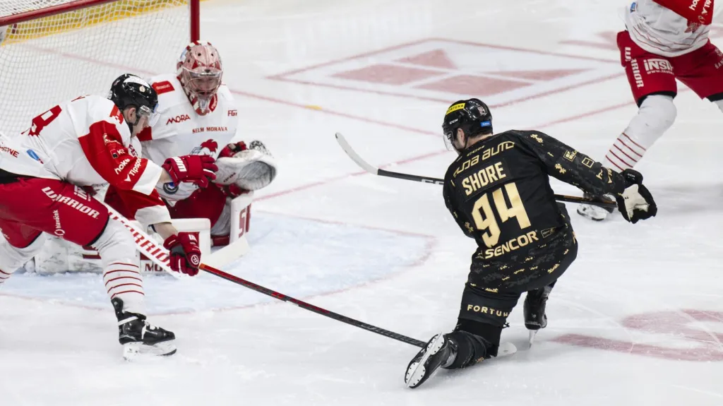 Devin Shore v akci proti Olomouci