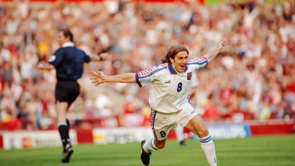 Karel Poborský se raduje z gólu do sítě Portugalska na ME 1996
