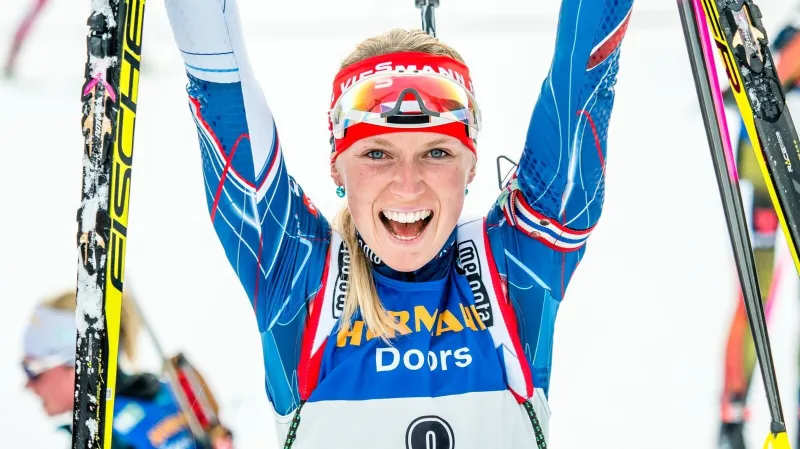 Slavící Eva Puskarčíková