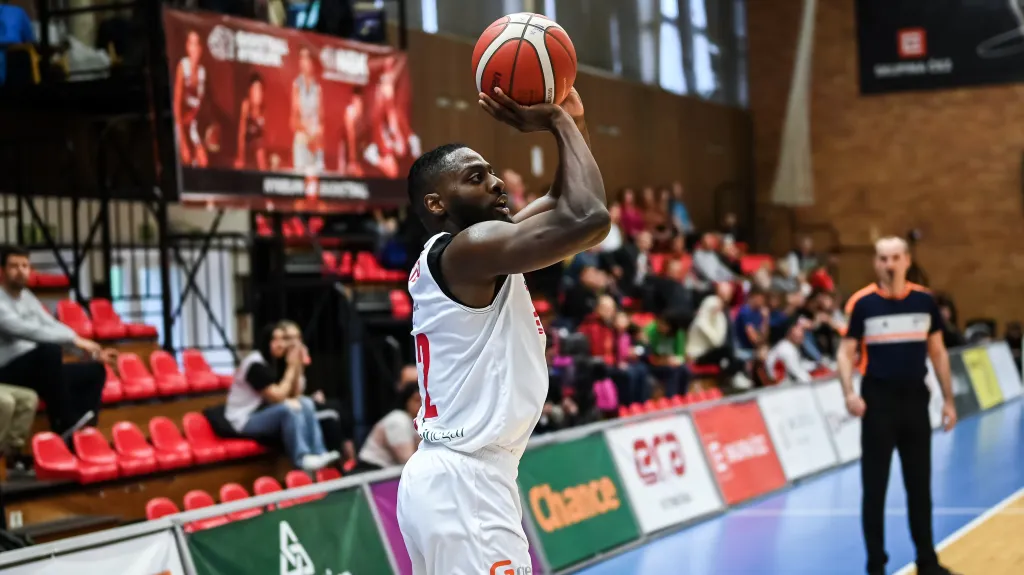 Myles Stephens z Nymburku