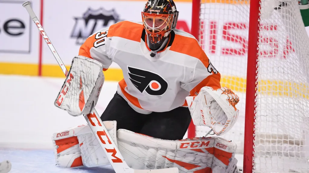 Michal Neuvirth v dresu Philadelphie