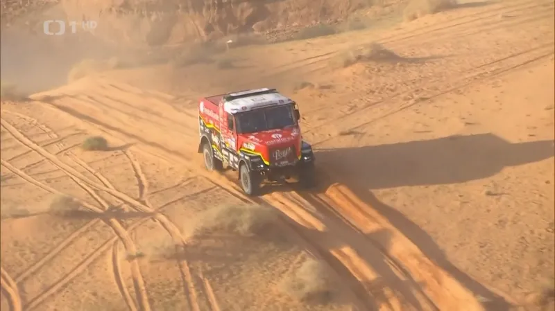 Loprais rozjel Dakar na druhém místě, Prokop je zatím devátý